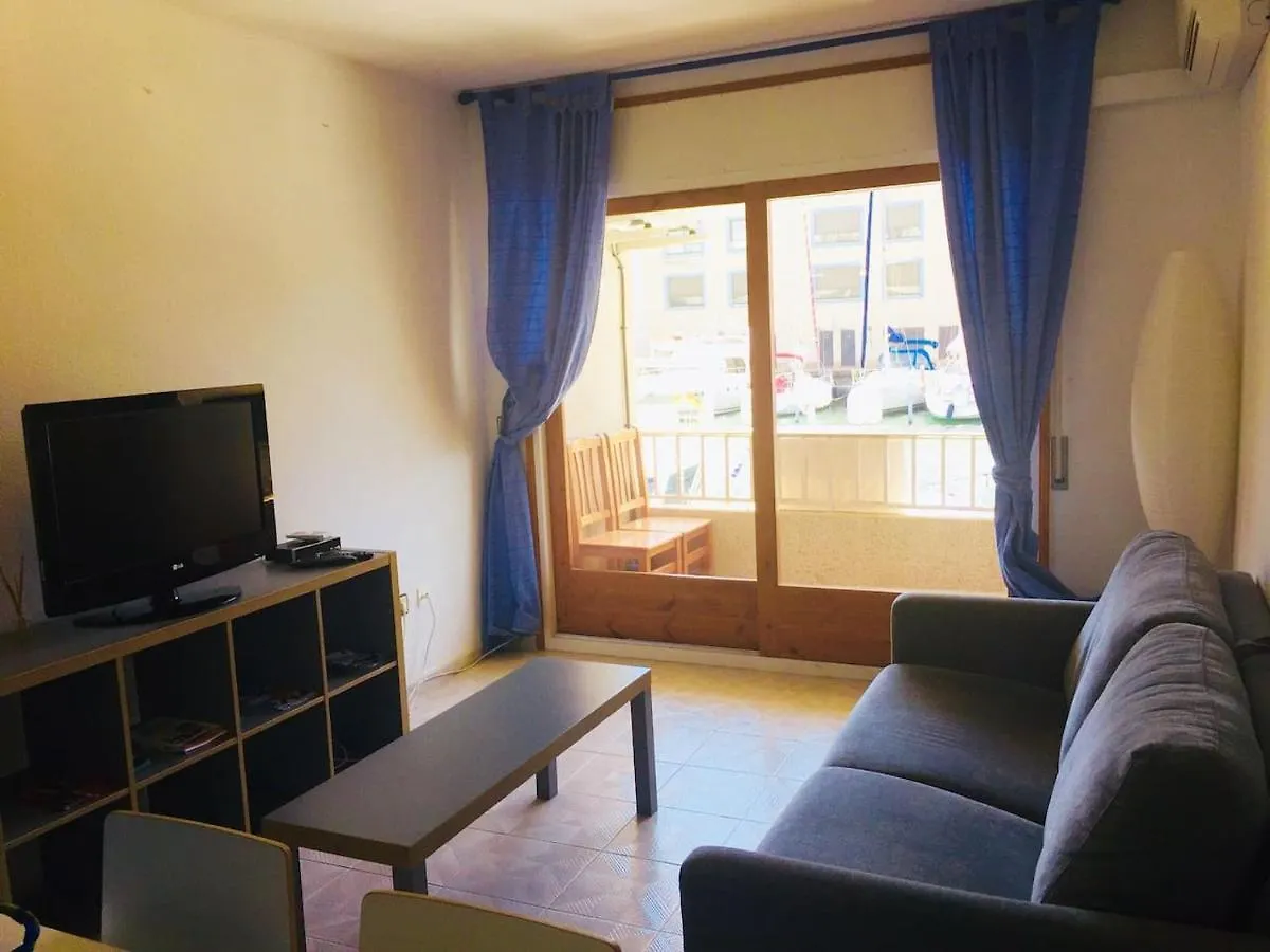 Grand Appartement Vue Sur Canal 4 Pers Wifi Empuriabrava 0*,  Spanyolország